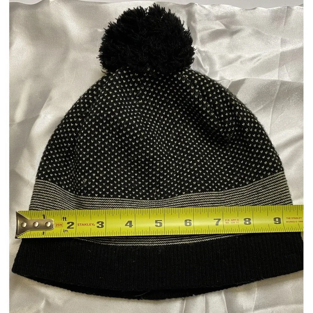 Black Diamond Equipment Beanie‎ Hat Black Gold Dot Pom Pom Knit Ski Cap RN 81935